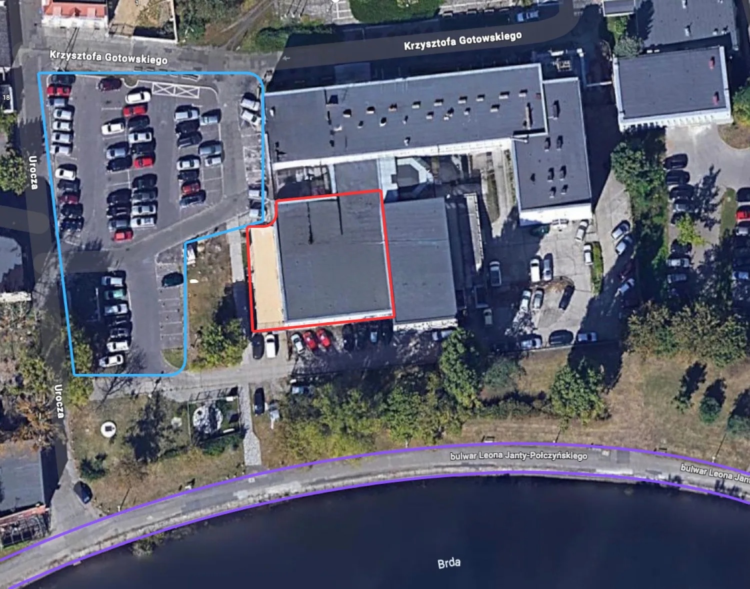 Widok satelitarny okolicy studia BRDA - parking, wejście, bulwar Brdy